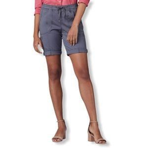 Women’s Levi blue capris jeans shorts 188